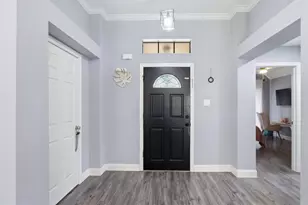 712 Manor Dr, Angleton, TX 77515 - Photo 5
