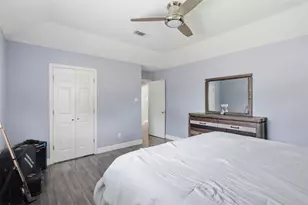 712 Manor Dr, Angleton, TX 77515 - Photo 15
