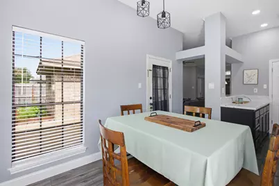 712 Manor Drive, Angleton, TX 77515 - Photo 11