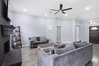 712 Manor Drive, Angleton, TX 77515 - Photo 7