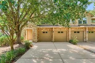 87 Woodlily Pl, The Woodlands, TX 77382 - Photo 3