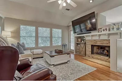 87 Woodlily Place, The Woodlands, TX 77382 - Photo 11