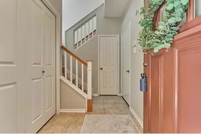 87 Woodlily Place, The Woodlands, TX 77382 - Photo 5