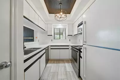 4144 Greystone Way #305, Sugar Land, TX 77479 - Photo 5