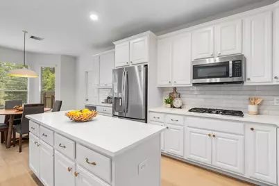 55 W Matisse Meadow Court, The Woodlands, TX 77382 - Photo 11