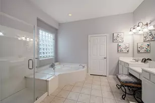 326 Creekwood W, Montgomery, TX 77356 - Photo 17