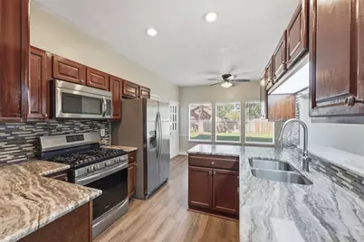 5602 Society Ln, Houston, TX 77084 - Photo 13