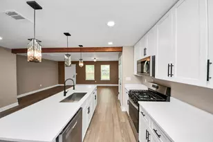 2430 Dolly Wright St, Houston, TX 77088 - Photo 17