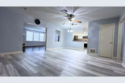 13419 Greenway Drive, Sugar Land, TX 77498 - Photo 3