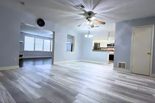 13419 Greenway Dr, Sugar Land, TX 77498 - Photo 3