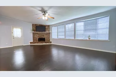 13419 Greenway Drive, Sugar Land, TX 77498 - Photo 9