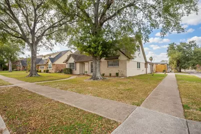 2007 S Rayburn Court, Pasadena, TX 77502 - Photo 3