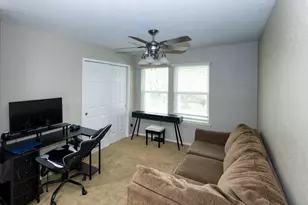 13810 Viewfield Ct, Houston, TX 77059 - Photo 11