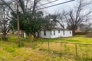 7525 Charlie St, Houston, TX 77088 - Photo 1