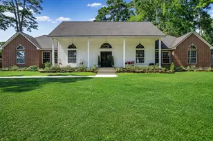 14131 Lakepoint Dr, Willis, TX 77318 - Photo 3