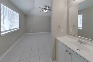 3446 Edgecreek Dr, Houston, TX 77066 - Photo 9