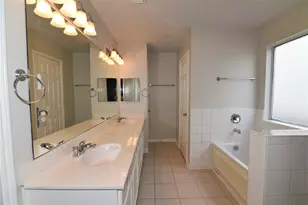 6807 Turtlewood Dr, Houston, TX 77072 - Photo 17