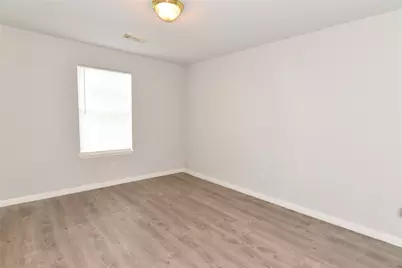 6807 Turtlewood Drive, Houston, TX 77072 - Photo 21