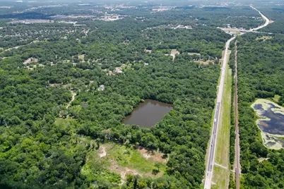 215 Garden West Road, Conroe, TX 77304 - Photo 5