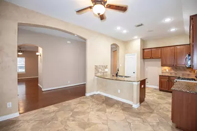 2747 Villa Bella Court, League City, TX 77573 - Photo 13