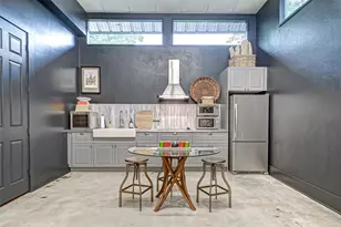 1612 W Alabama St, Houston, TX 77006 - Photo 1