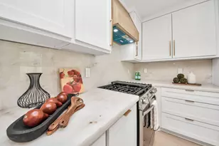 2318 Hialeah Dr, Houston, TX 77018 - Photo 17