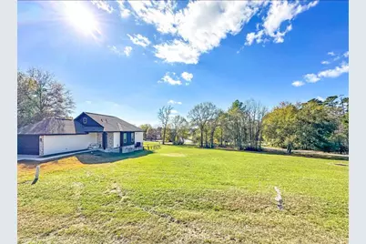 4 Lakecrest Lane, Huntsville, TX 77340 - Photo 3