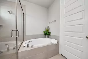 5043 Country Mdws Trl, Iowa Colony, TX 77583 - Photo 19