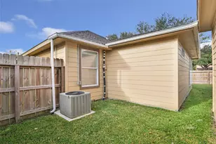12407 Clara Hills Ln, Houston, TX 77044 - Photo 7