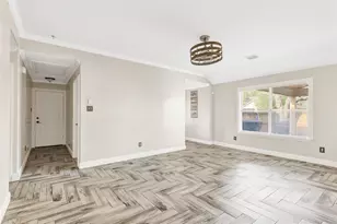 12407 Clara Hills Ln, Houston, TX 77044 - Photo 11