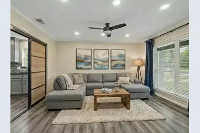 5243 Caversham Drive, Houston, TX 77096 - Photo 7