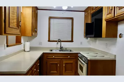 801 19th Avenue N, Texas City, TX 77590 - Photo 11