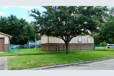 801 19th Avenue N, Texas City, TX 77590 - Photo 29