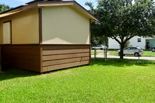 801 19th Ave N, Texas City, TX 77590 - Photo 25
