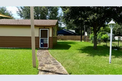 801 19th Avenue N, Texas City, TX 77590 - Photo 23