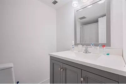 10174 Beekman Place Drive, Houston, TX 77043 - Photo 21