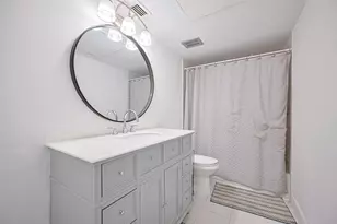 10174 Beekman Pl Dr, Houston, TX 77043 - Photo 17