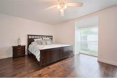 10174 Beekman Place Drive, Houston, TX 77043 - Photo 19