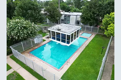 10174 Beekman Place Drive, Houston, TX 77043 - Photo 33