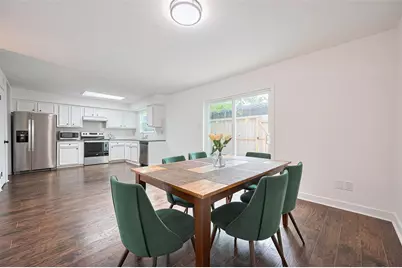 10174 Beekman Place Drive, Houston, TX 77043 - Photo 11