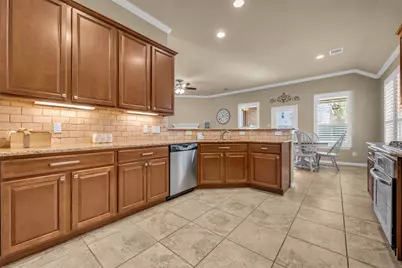 20722 Oakhurst Creek, Porter, TX 77365 - Photo 11