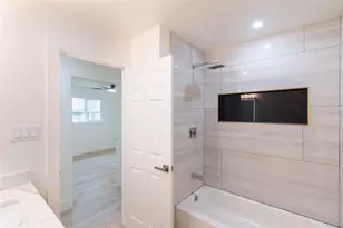 15411 Sierra Valle Dr, Houston, TX 77083 - Photo 23