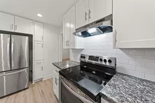 1707 W 43rd St, Houston, TX 77018 - Photo 11