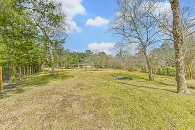 9101 Lazy Lane, Hitchcock, TX 77563 - Photo 19