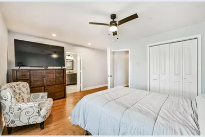 9101 Lazy Lane, Hitchcock, TX 77563 - Photo 11