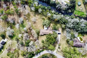 9101 Lazy Ln, Hitchcock, TX 77563 - Photo 21