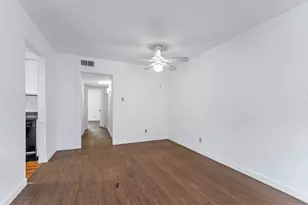 14333 Memorial Dr, Houston, TX 77079 - Photo 13