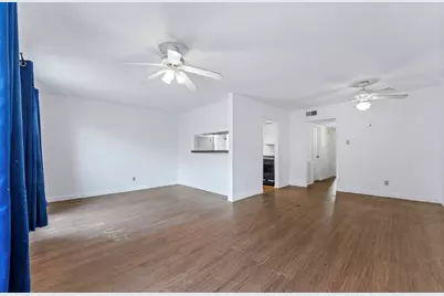 14333 Memorial Drive #95, Houston, TX 77079 - Photo 7