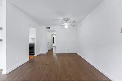 14333 Memorial Drive #95, Houston, TX 77079 - Photo 11