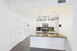 300 St Joseph Pkwy, Houston, TX 77002 - Photo 13